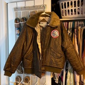Vintage 80’s aviator coat. Leather with fur collar.